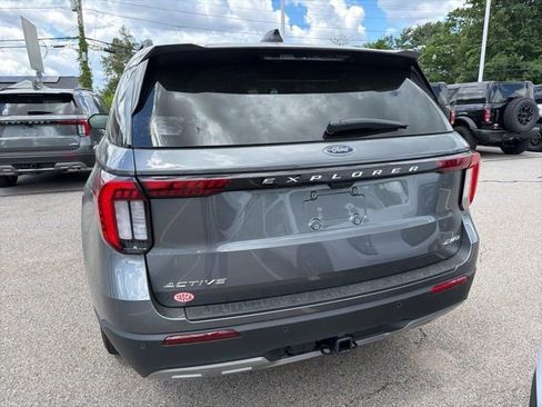 New 2026 Ford Explorer Active w/ Active Comfort Package AWD/4WD image 4
