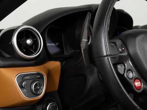 Used 2016 Ferrari California T RWD image 33
