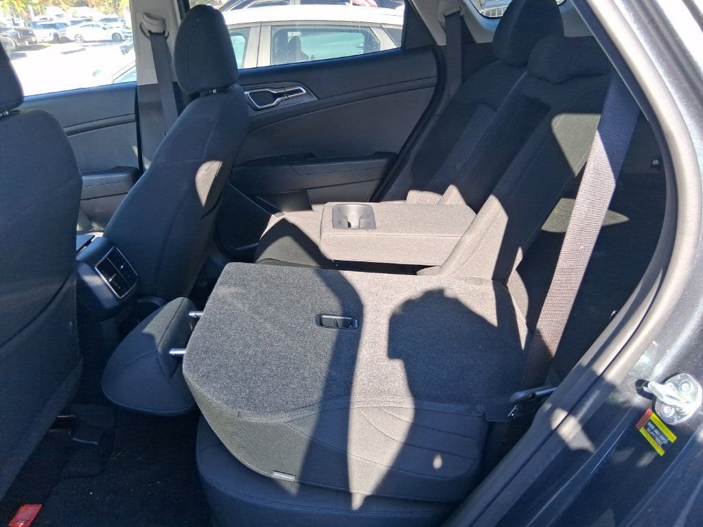 Certified 2024 Kia Sportage LX AWD/4WD image 18