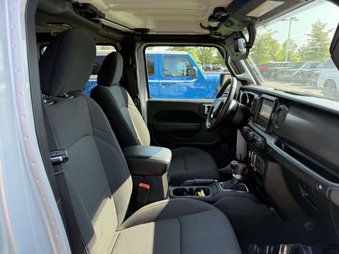Used 2023 Jeep Wrangler Unlimited Sport AWD/4WD image 15