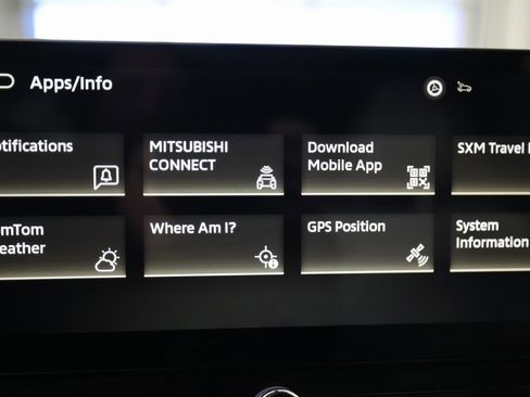 Used 2025 Mitsubishi Outlander AWD image 34