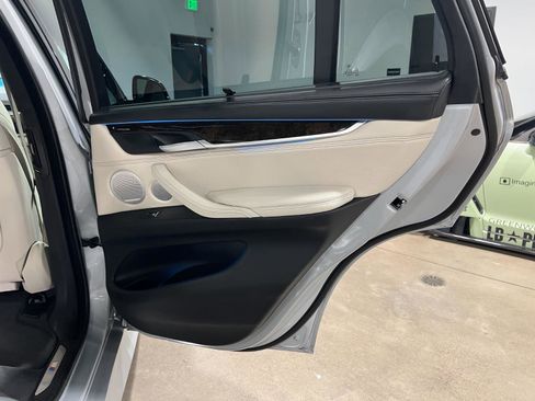 Used 2018 BMW X5 xDrive50i image 38