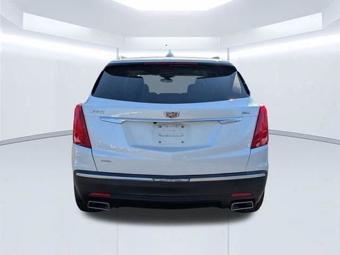 Used 2017 Cadillac XT5 Luxury w/ Driver Awareness Package AWD/4WD image 5