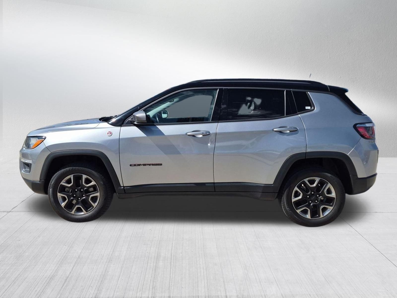 Used 2018 Jeep Compass Trailhawk AWD/4WD image 2