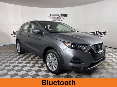 Used 2021 Nissan Rogue Sport S image 5
