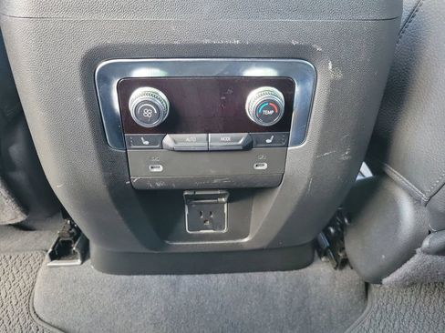 Certified 2022 GMC Yukon XL Denali image 17