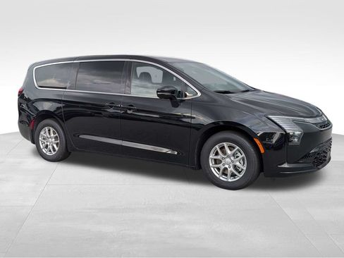 New 2027 Chrysler Pacifica Select w/ Family Tech Group FWD image 2