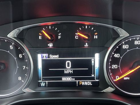 Used 2018 GMC Acadia SLT w/ LPO, Floor Liner Package FWD image 19