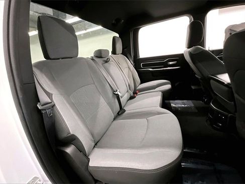 Used 2024 RAM 3500 Big Horn image 23