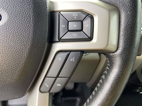 Used 2015 Ford F150 Lariat w/ Equipment Group 501A Mid image 32