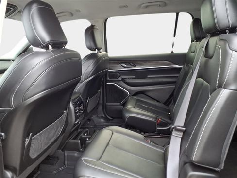 Certified 2021 Jeep Grand Cherokee L Limited image 15