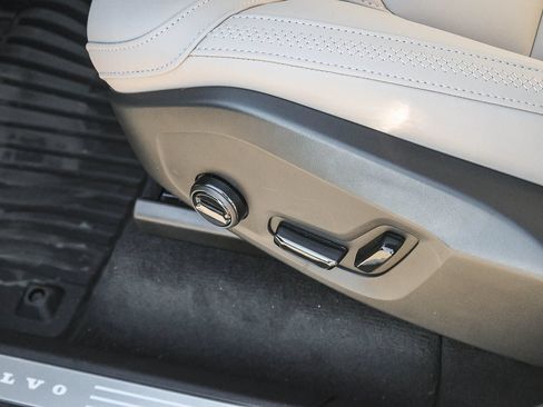 New 2026 Volvo XC90 B6 Plus w/ Protection Package Premier AWD/4WD image 29