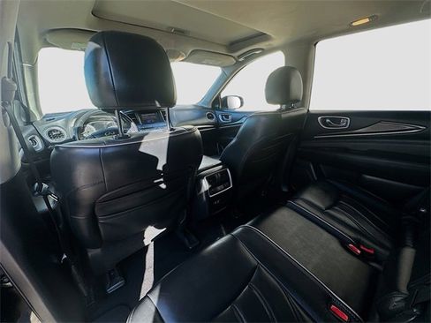 Used 2019 INFINITI QX60 Luxe w/ Essential Package image 25
