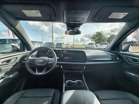 Certified 2026 Chevrolet Traverse LT AWD/4WD image 19