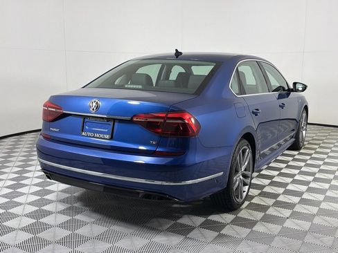 Used 2017 Volkswagen Passat 1.8T R-Line FWD image 5