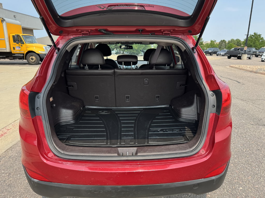 Used 2011 Hyundai Tucson 2WD image 10