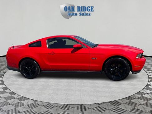 Used 2011 Ford Mustang GT RWD image 4