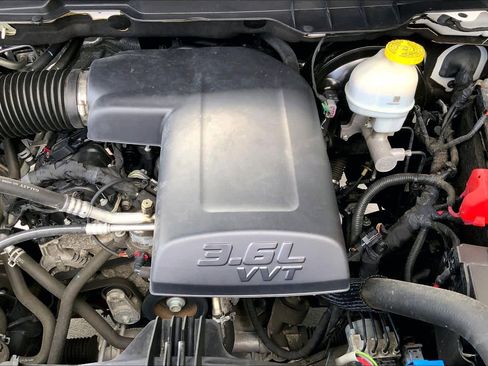 Used 2023 RAM 1500 Tradesman w/ Chrome Appearance Group image 30