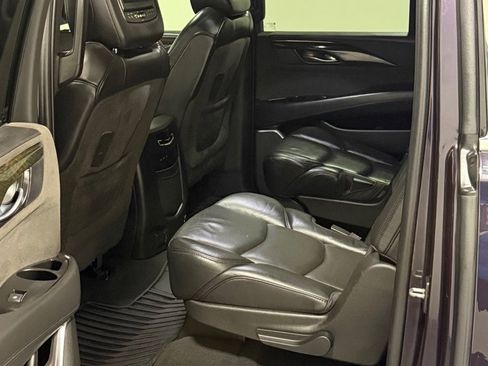 Used 2018 Cadillac Escalade ESV Platinum image 9