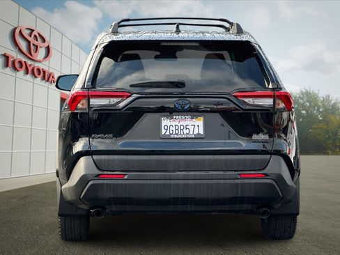 Certified 2023 Toyota RAV4 Hybrid XLE image 4