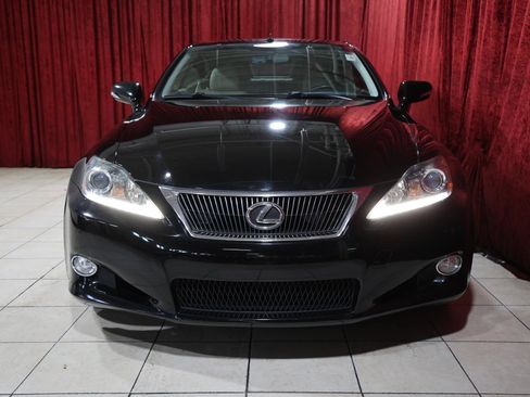 Used 2015 Lexus IS 250C w/ Navigation System Package RWD image 11