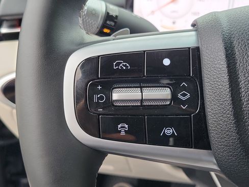 Certified 2026 Genesis GV70 2.5T Select AWD/4WD image 9