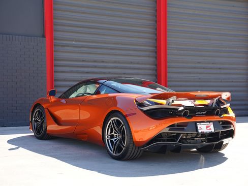 Used 2018 McLaren 720S Luxury image 9