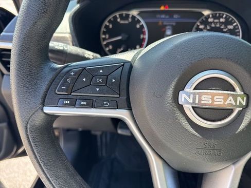 Used 2024 Nissan Altima 2.5 SV FWD image 20