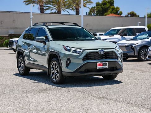 Used 2023 Toyota RAV4 XLE Premium AWD/4WD image 3