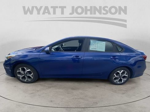 Used 2021 Kia Forte LXS FWD image 3