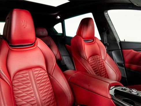 Used 2022 Maserati Levante Modena image 47