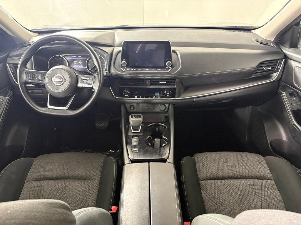 Used 2024 Nissan Rogue SV FWD image 45