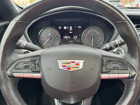 Used 2023 Cadillac XT4 Sport w/ Sun And Sound Package AWD/4WD image 18