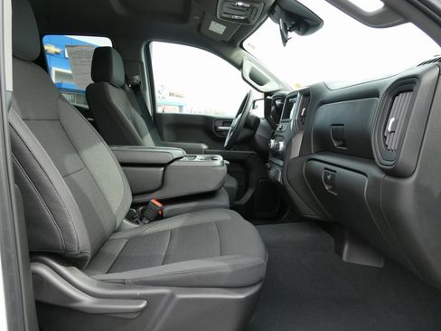 Certified 2025 GMC Sierra 1500 Pro w/ Pro Value Package image 13