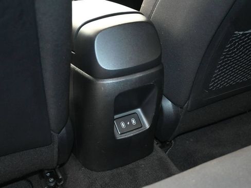Used 2024 Hyundai Elantra SEL w/ Convenience Package FWD image 16
