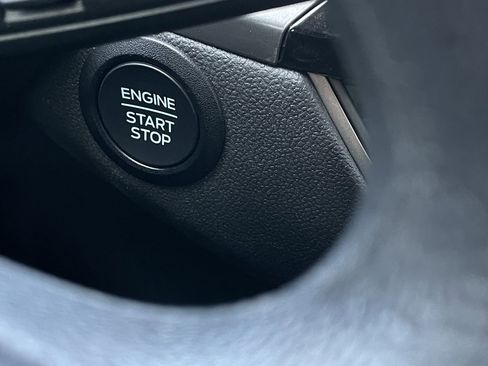 Used 2025 Ford Escape Active image 17