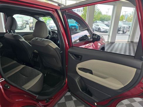 Used 2025 Subaru Forester AWD/4WD image 36