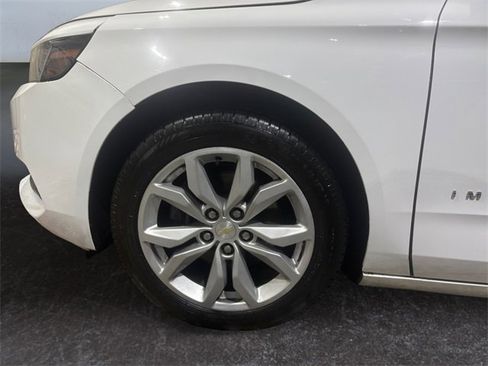 Used 2020 Chevrolet Impala LT image 14