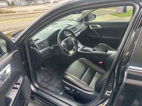 Used 2013 Lexus CT 200h image 8