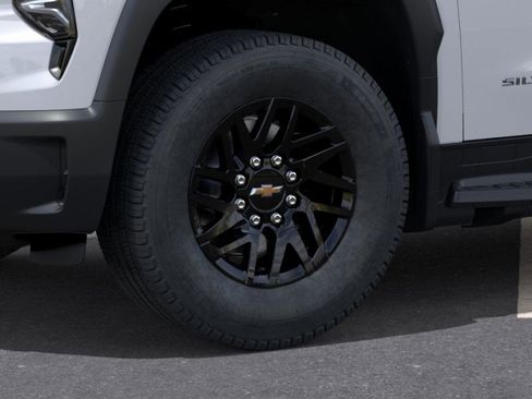 Used 2026 Chevrolet Silverado EV LT AWD/4WD image 38