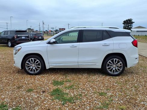 Used 2024 GMC Terrain Denali AWD/4WD image 20