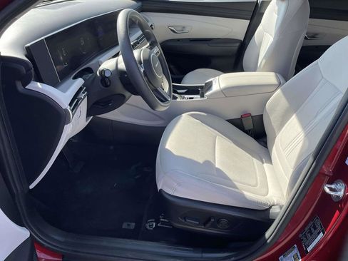Certified 2025 Hyundai Tucson SEL FWD image 12