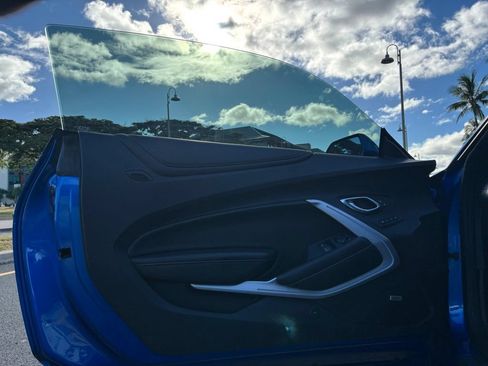 Used 2016 Chevrolet Camaro SS RWD image 13