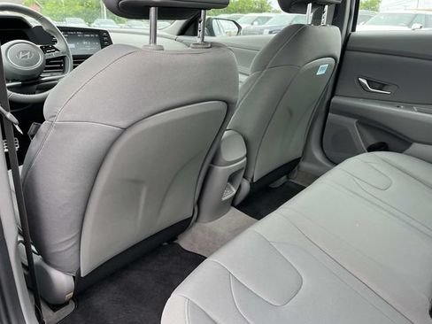 Certified 2025 Hyundai Elantra Sport FWD image 19