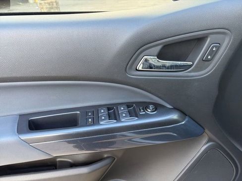 Used 2022 Chevrolet Colorado Z71 image 4