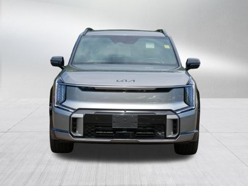 Certified 2024 Kia EV9 GT-Line AWD/4WD image 2