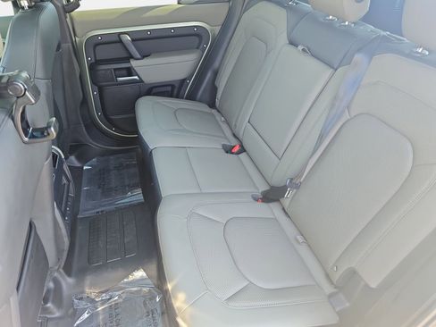 Used 2025 Land Rover Defender 110 S image 13