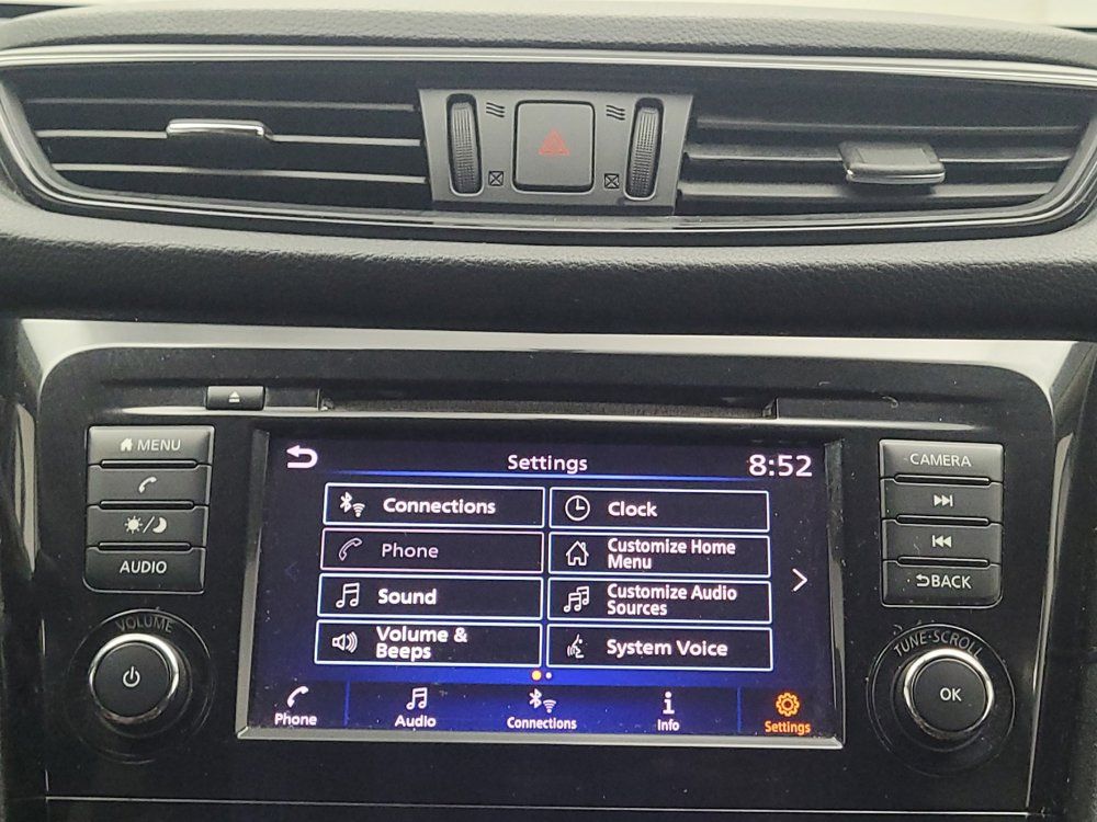 Used 2018 Nissan Rogue SV FWD image 25