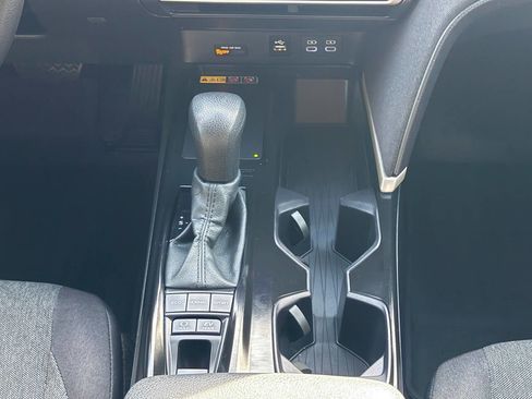 Used 2025 Toyota Camry LE image 24