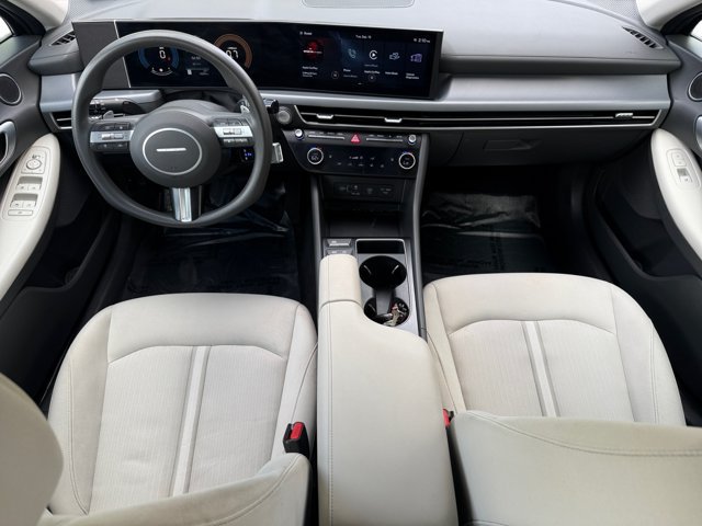 Used 2025 Hyundai Sonata SEL FWD image 13